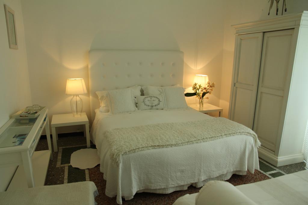 B&B Piazza Italia Сестри-Леванте Экстерьер фото